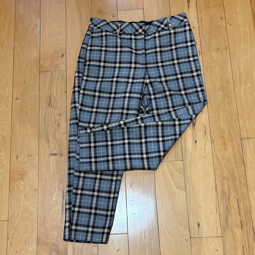 Women’s plaid straight leg trousers
